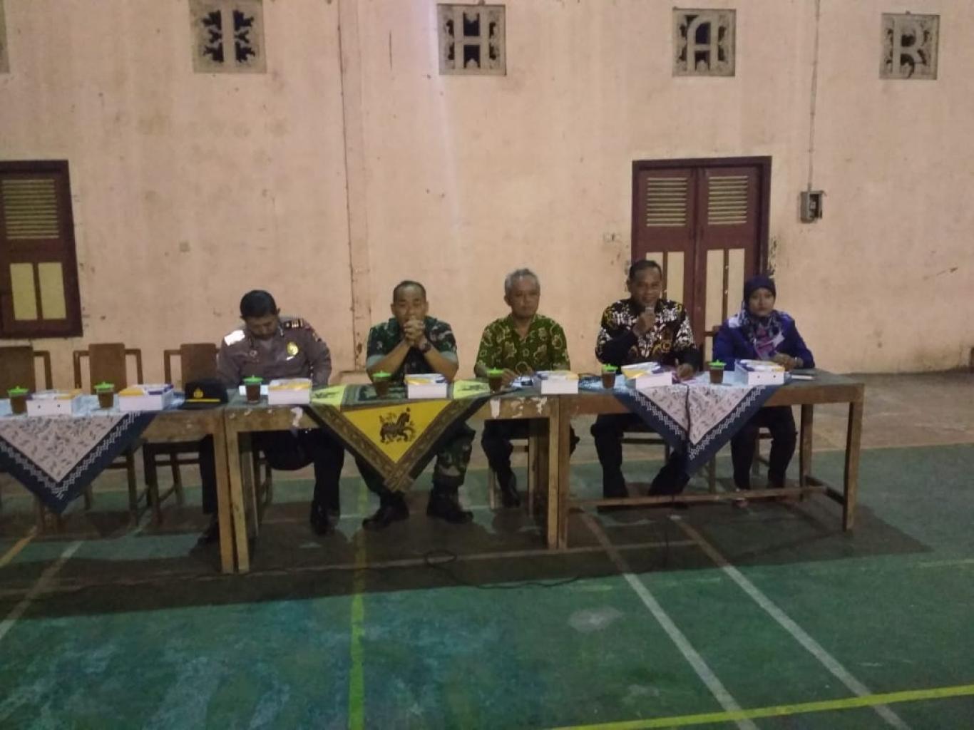 PENINGKATAN KAPASITAS TENAGA KEAMANAN DAN PENGAMBILAN SERAGAM LINMAS